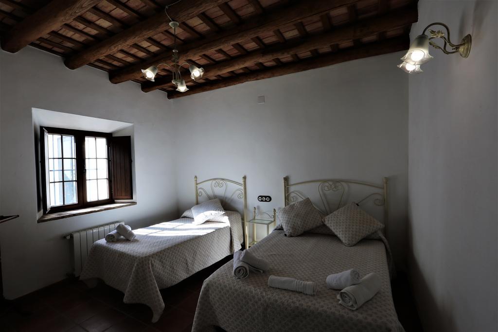 Villa Escutia カサジャ・デ・ラ・シエラ エクステリア 写真